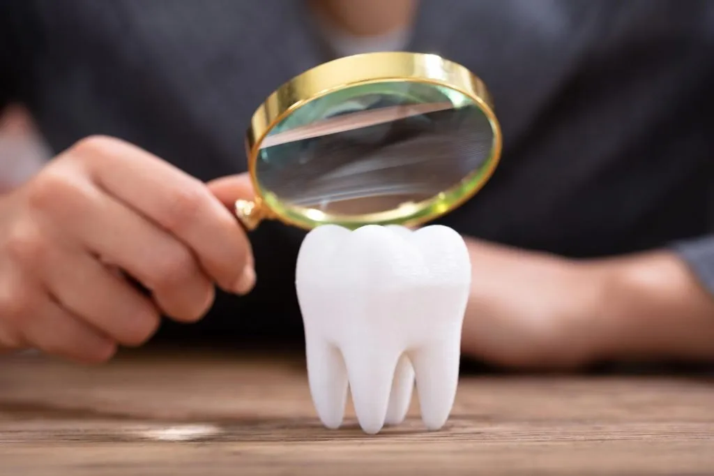 /img/24726-zoom-teeth-whitening-image7.webp