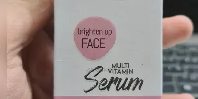 /img/24918-derma-whitening-serum-ingredients.webp