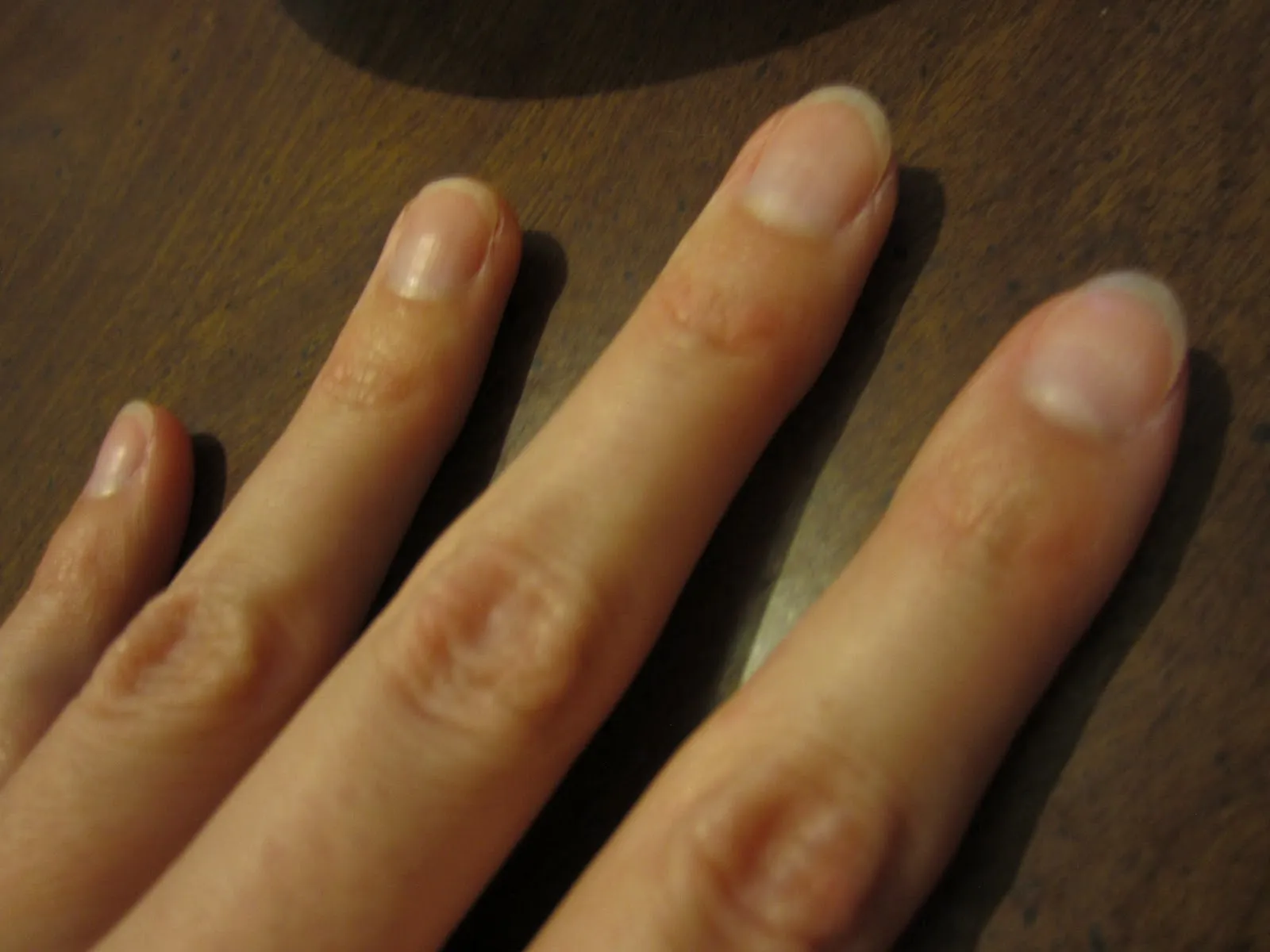 25025 whitening toothpaste nails